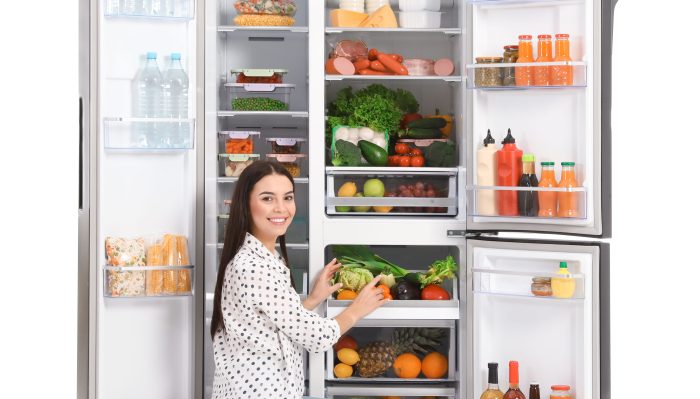 how many watts does a small refrigerator use energy consumption.