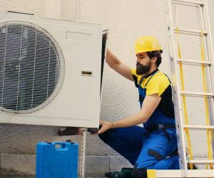 How many watts does an air conditioner use - wattage chart with solar panels and electricity bill savings